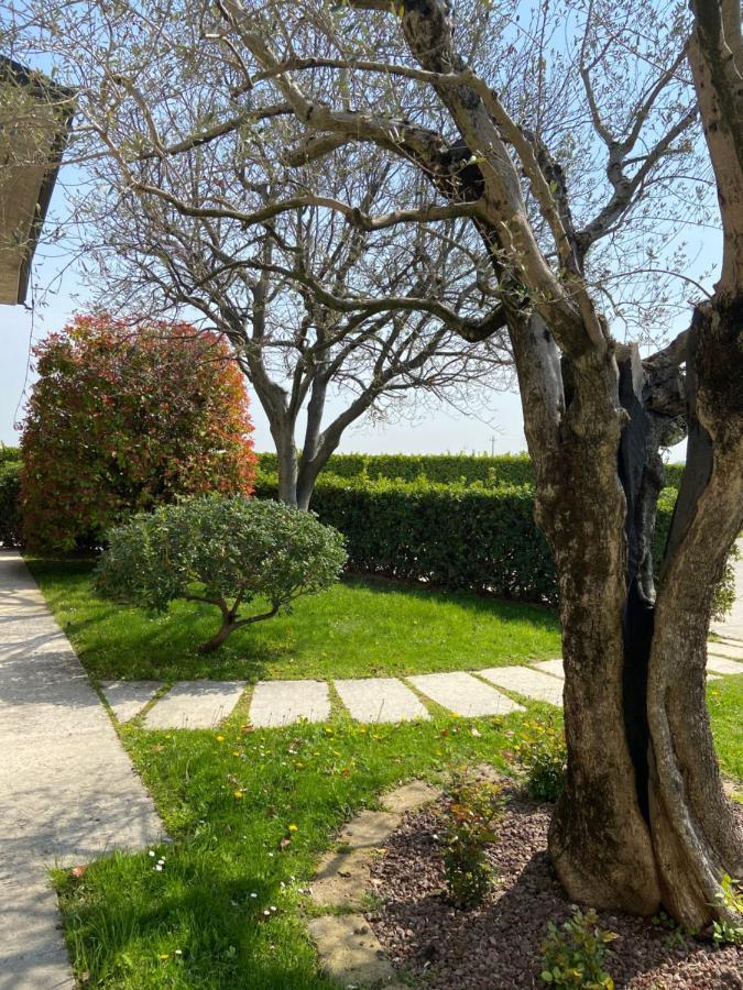 Casa Luigi - Appartamenti A Peschiera Del Garda Buitenkant foto