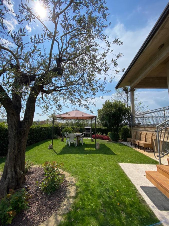 Casa Luigi - Appartamenti A Peschiera Del Garda Buitenkant foto